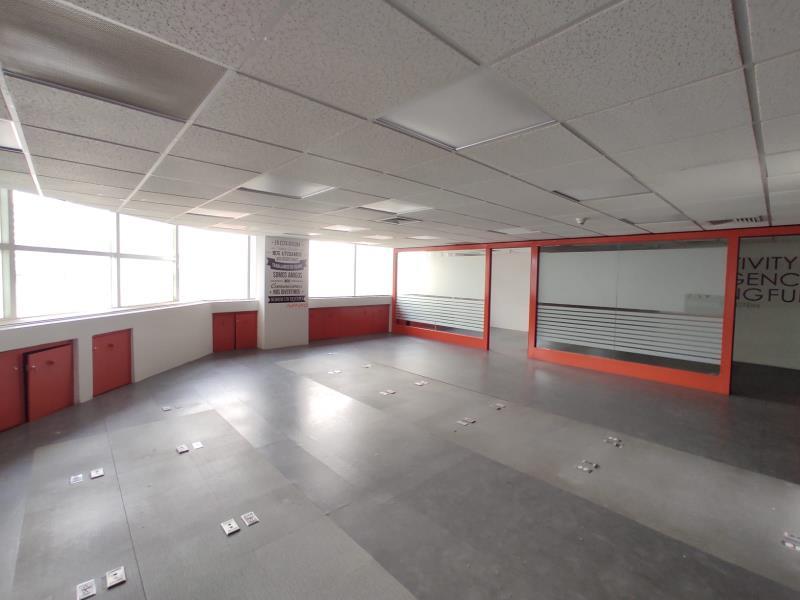 Oficina en renta en Lomas Manuel Ávila Camacho, Naucalpan de Juárez — foto 1 de 6