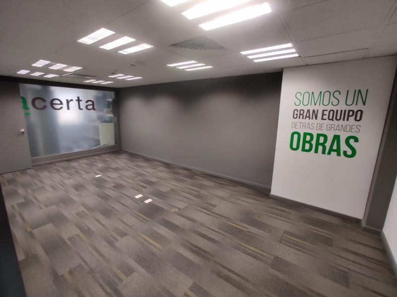 Oficina en renta en Lomas Manuel Ávila Camacho, Naucalpan de Juárez — foto 1 de 23