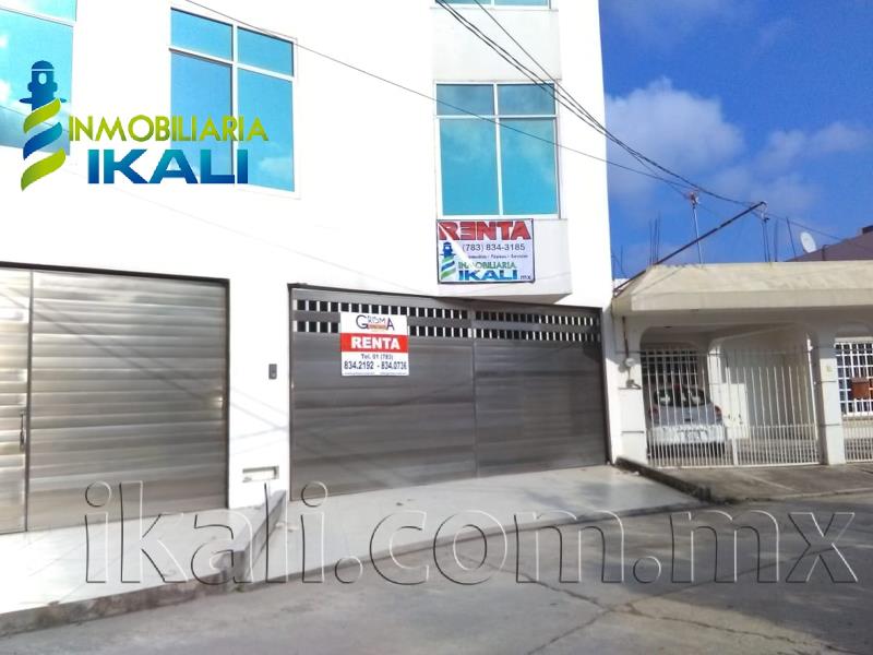 Casa en renta en Jardines de Tuxpan, Tuxpan — foto 1 de 10
