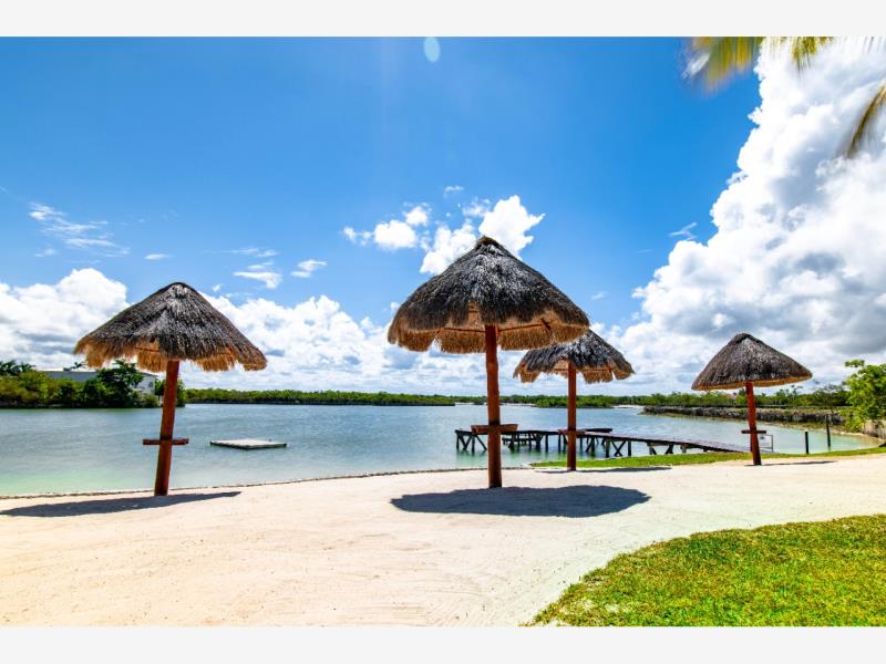 Terreno en venta en Lagos del Sol, Benito Juárez — foto 1 de 37