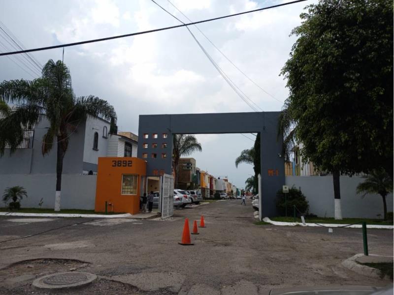 Casa en venta en Los Portales, San Pedro Tlaquepaque — foto 1 de 7
