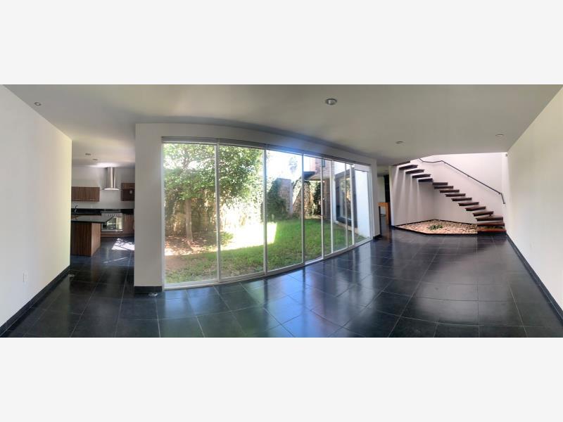 Casa en venta en Residencial Punta del Este, León — foto 1 de 13