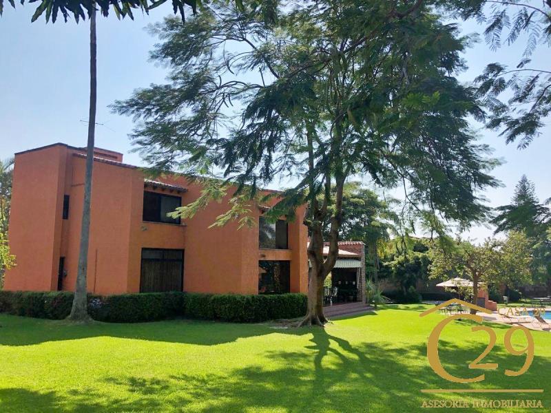 Casa en venta en Jose G Parres, Jiutepec — foto 1 de 15
