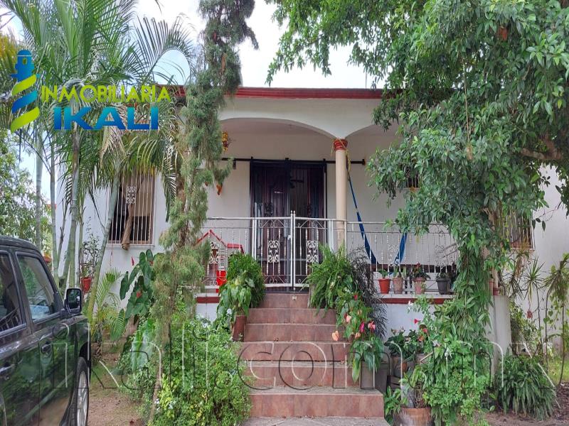Casa en venta en Enrique Rodríguez Cano (Zapotalillo), Tihuatlán — foto 1 de 10