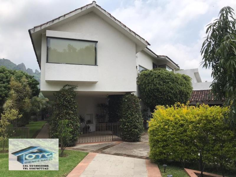 Casa en venta en Tepoztlan Centro, Tepoztlán — foto 1 de 21