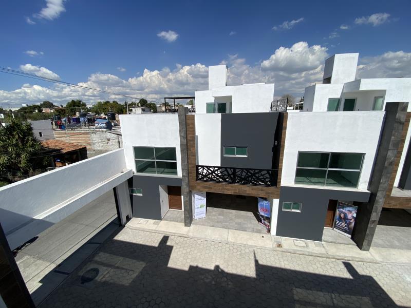 Casa en venta en San Juan Cuautlancingo, Cuautlancingo — foto 1 de 30