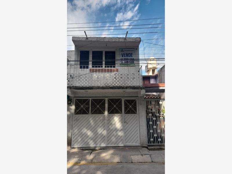 Casa en venta en Fuentes del Valle, Tultitlán — foto 1 de 13