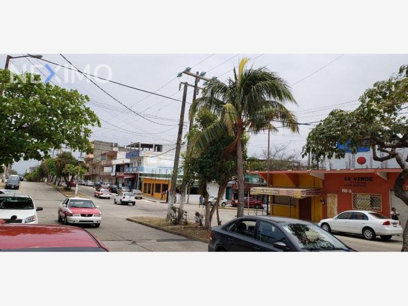 Edificio en renta en Coatzacoalcos Centro, Coatzacoalcos — foto 1 de 21
