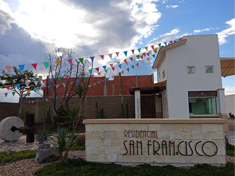 Casa en venta en Residencial Horizontes, Irapuato — foto 1 de 9