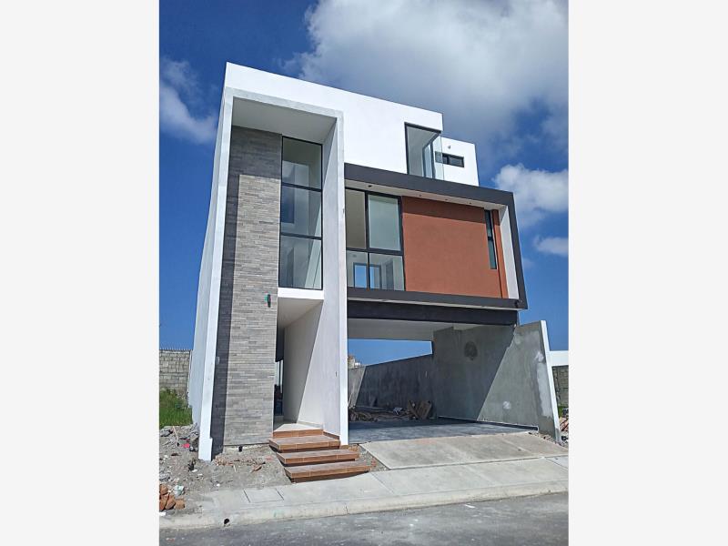 Casa en venta en Lomas de la Rioja, Alvarado — foto 1 de 10