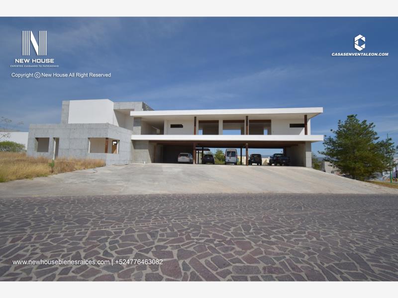 Casa en venta en Country Club Gran Jardín, León — foto 1 de 32