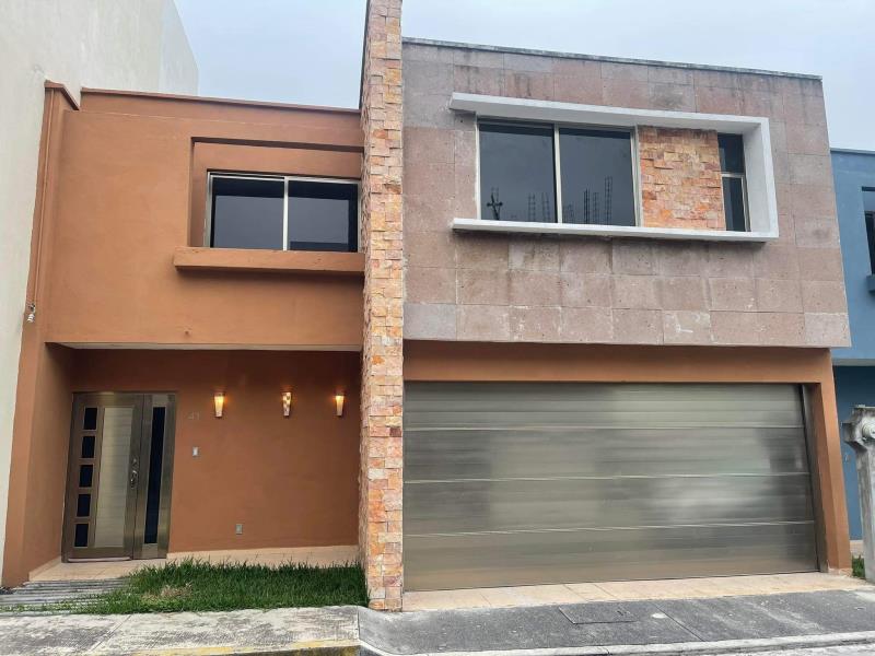 Casa en venta en Rincon Chico, Orizaba — foto 1 de 11