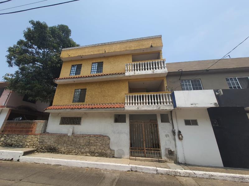 Edificio en venta en Lauro Aguirre, Tampico — foto 1 de 44