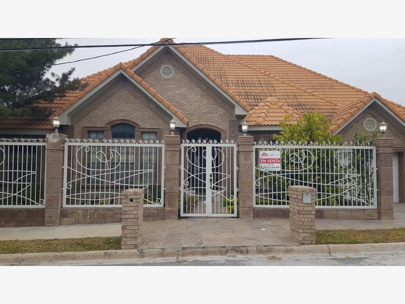 Casa en venta en Las Fuentes, Reynosa — foto 1 de 23