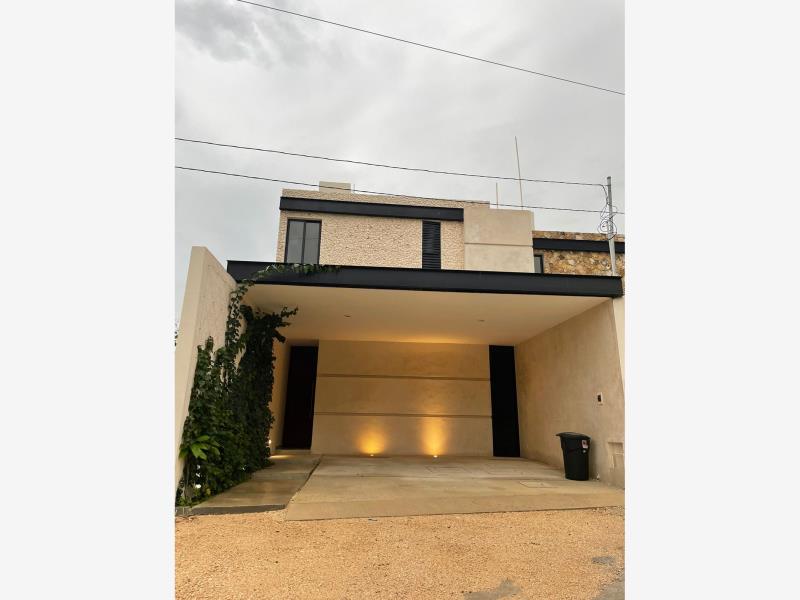 Casa en venta en Temozon Norte, Mérida — foto 1 de 24