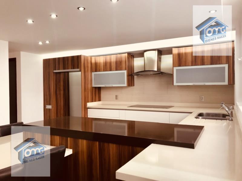 Casa en venta en Club de Golf Bellavista, Atizapán de Zaragoza — foto 1 de 41