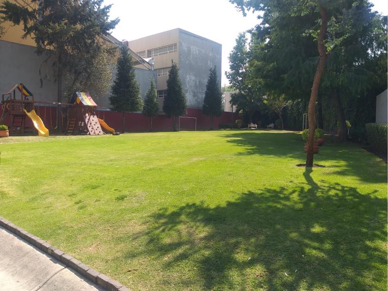 Casa en venta en Jardines de San Mateo, Naucalpan de Juárez — foto 1 de 70