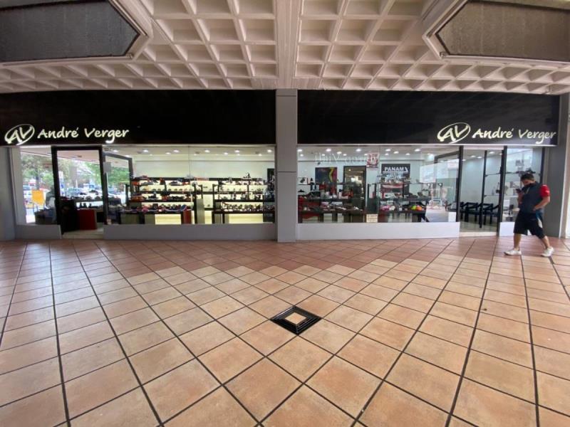 Local en renta en Ciudad Del Sol, Zapopan — foto 1 de 6