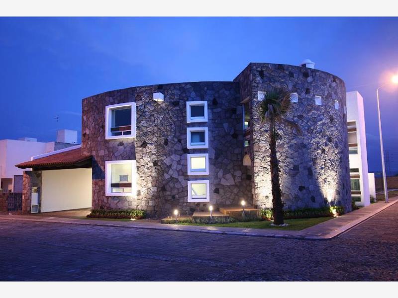 Casa en venta en San Bernardino Tlaxcalancingo, San Andrés Cholula — foto 1 de 38