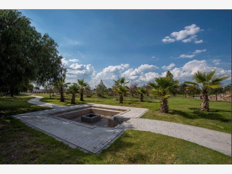 Terreno en venta en Fraccionamiento Las Fincas, San Miguel de Allende — foto 1 de 11