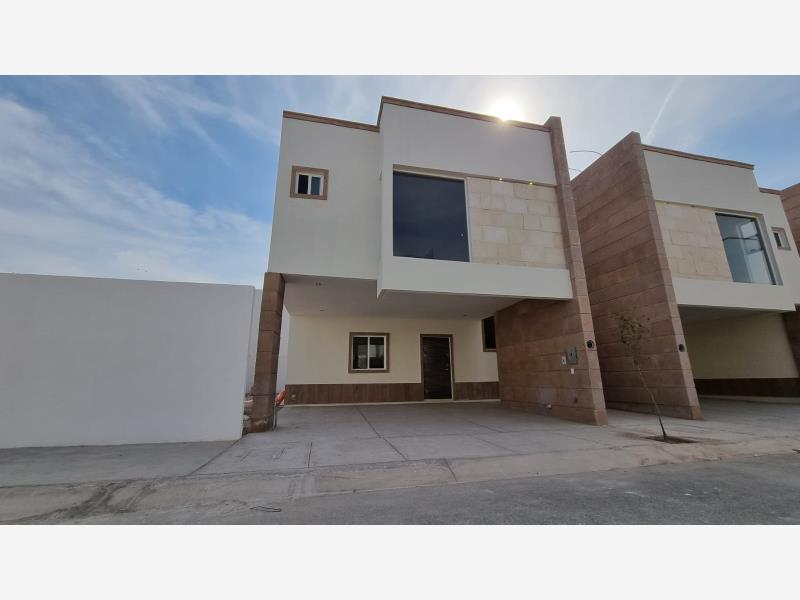 Casa en venta en Las Lomas, Torreón — foto 1 de 23