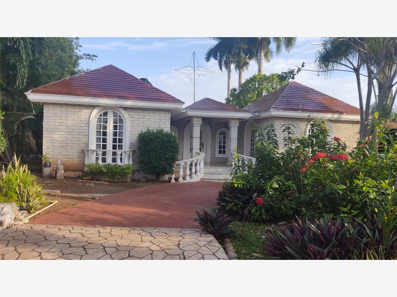 Casa en venta en San Pedro Cholul, Mérida — foto 1 de 38