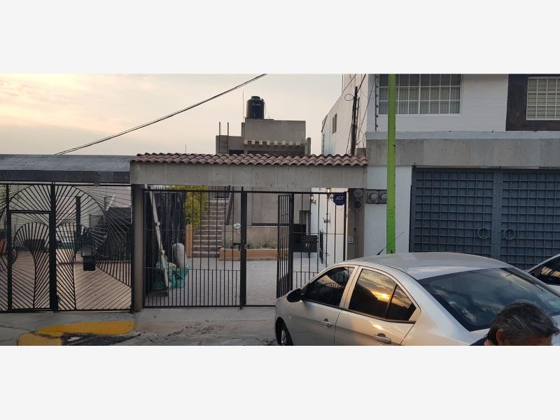 Casa en venta en Las Arboledas, Atizapán de Zaragoza — foto 1 de 25