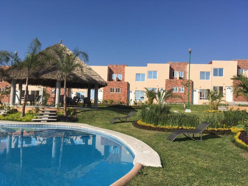 Casa en venta en Colinas de Santa Fe, Xochitepec — foto 1 de 18