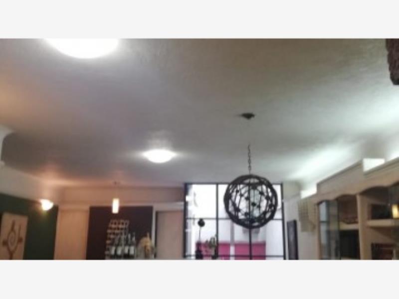 Casa en venta en Ocotepec, Cuernavaca — foto 1 de 10