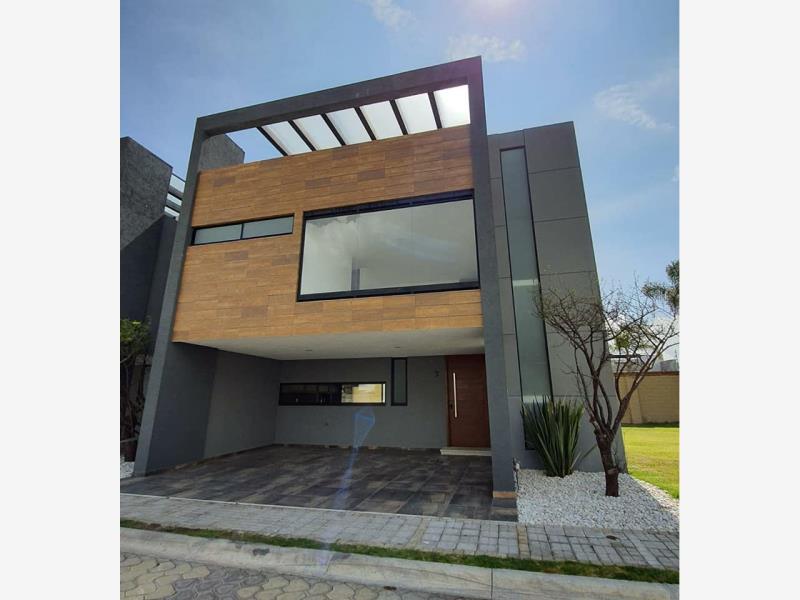 Casa en venta en Santa Clara Ocoyucan, Ocoyucan — foto 1 de 24