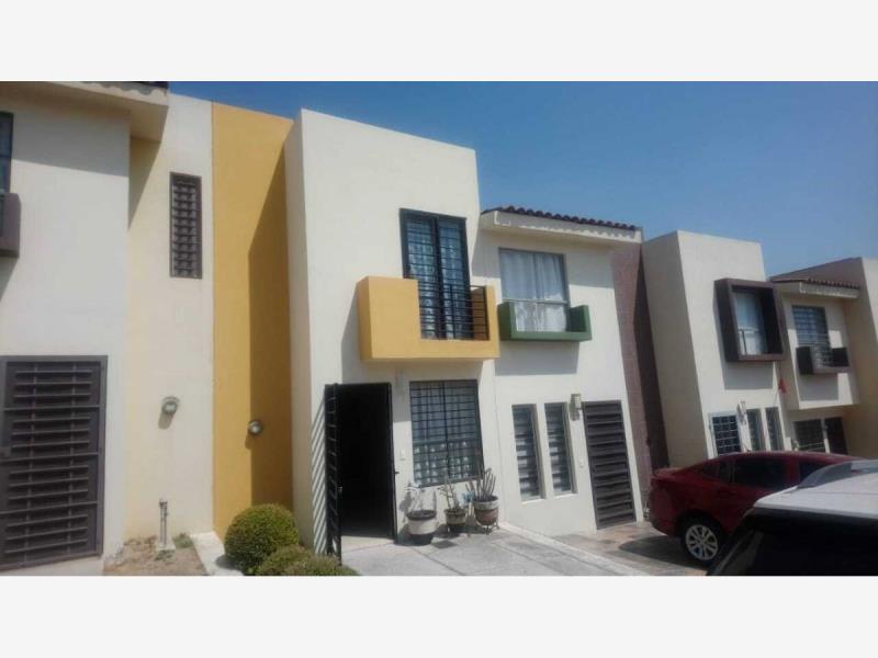 Casa en renta en Las Terrazas Residencial, San Pedro Tlaquepaque — foto 1 de 15