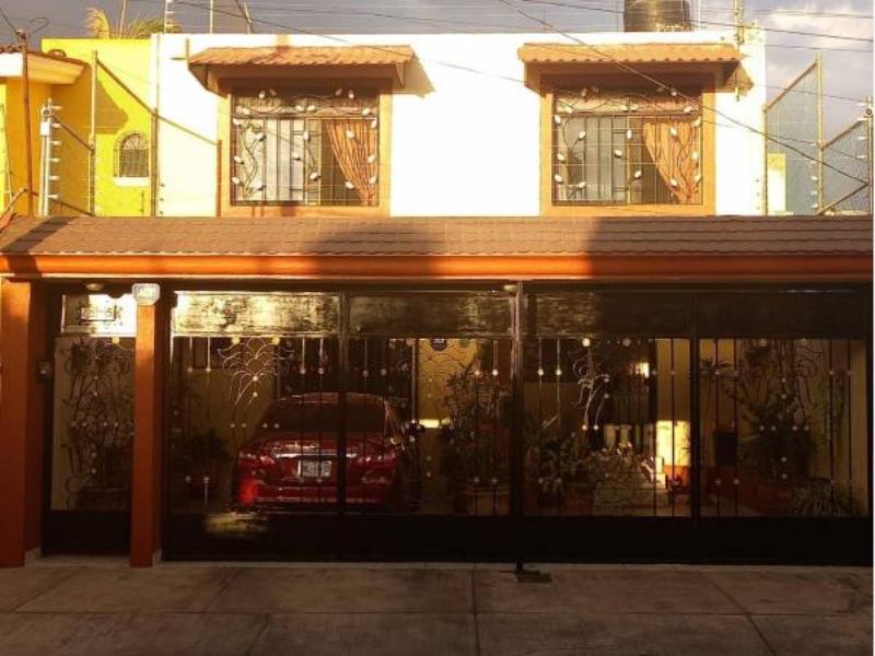 Casa en venta en Jardines del Rosario, Guadalajara — foto 1 de 22