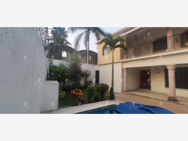 Casa en venta en Maravillas, Cuernavaca — foto 1 de 37