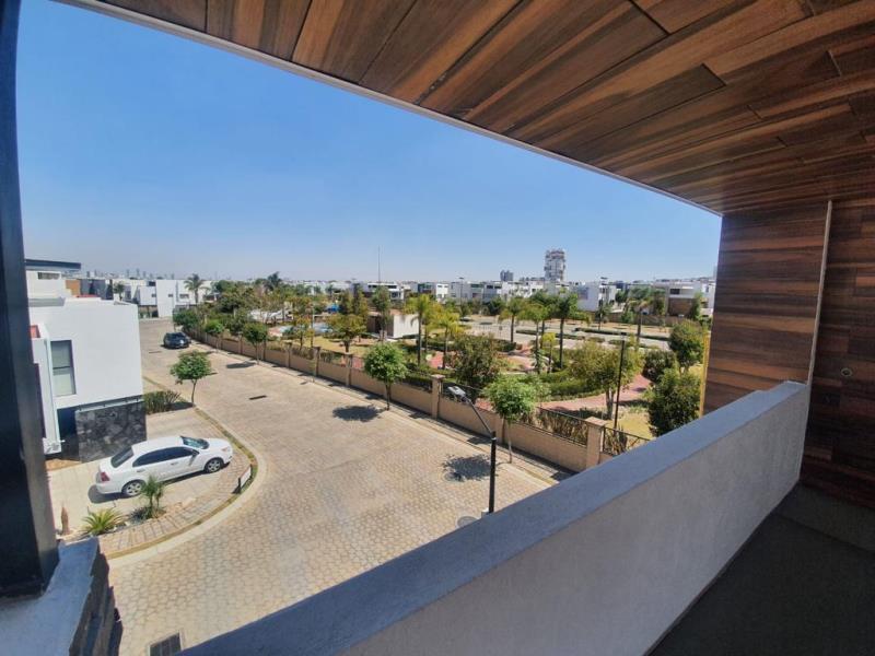 Casa en venta en Lomas de Angelópolis, San Andrés Cholula — foto 1 de 16