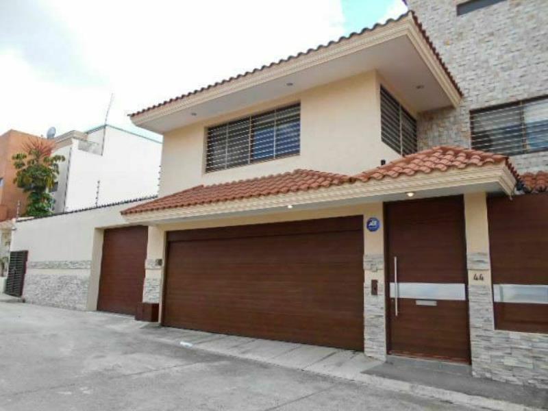 Casa en venta en Residencial Monte Magno, Xalapa — foto 1 de 15