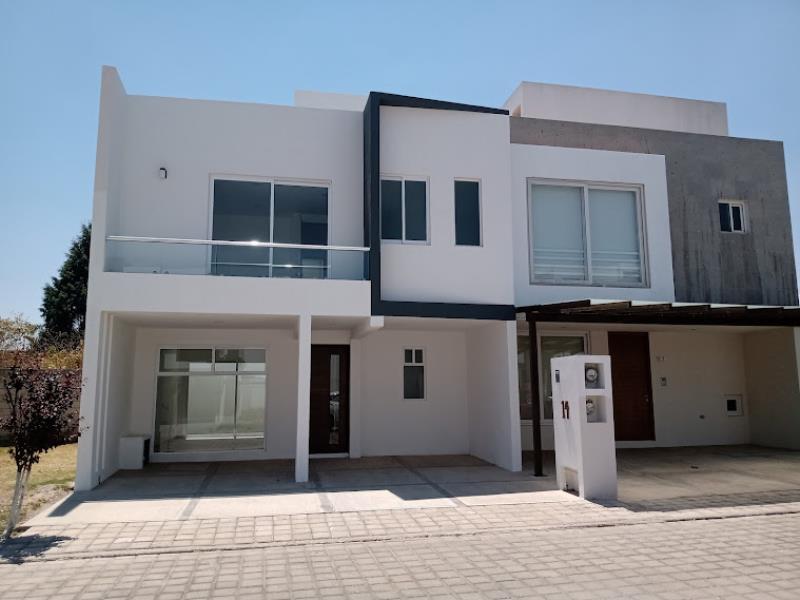 Casa en venta en Llanos Santa Maria, San Pedro Cholula — foto 1 de 36