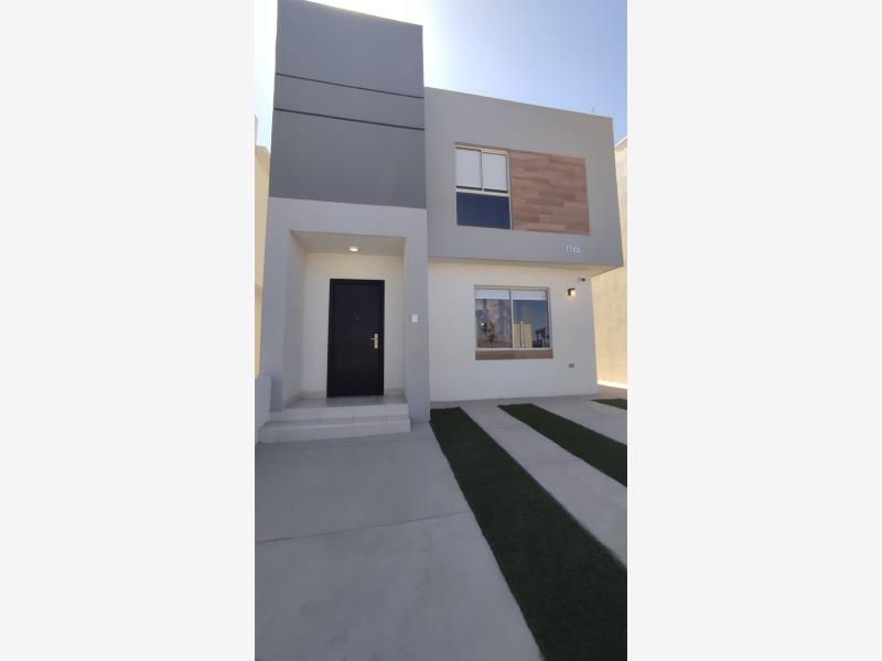 Casa en venta en Villas Castellana, Saltillo — foto 1 de 20