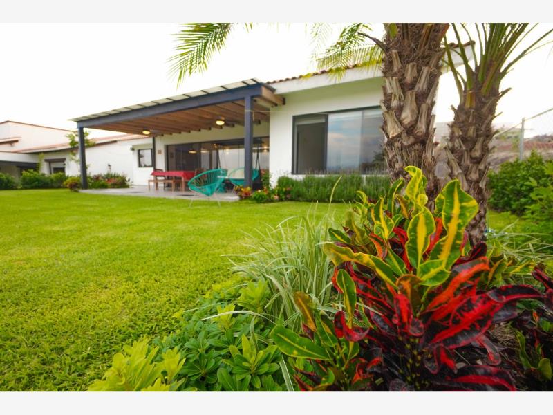 Casa en venta en Lomas de Cocoyoc, Atlatlahucan — foto 1 de 21