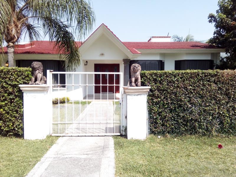 Casa en renta en Lomas de Cocoyoc, Atlatlahucan — foto 1 de 23