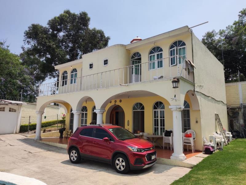 Casa en venta en Lomas de Atzingo, Cuernavaca — foto 1 de 26