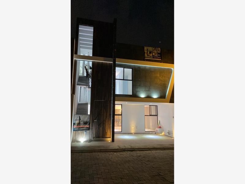 Casa en venta en San Juan Cuautlancingo, Cuautlancingo — foto 1 de 16