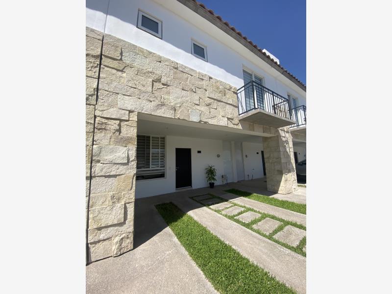 Casa en venta en Valle de los Almendros, Torreón — foto 1 de 27