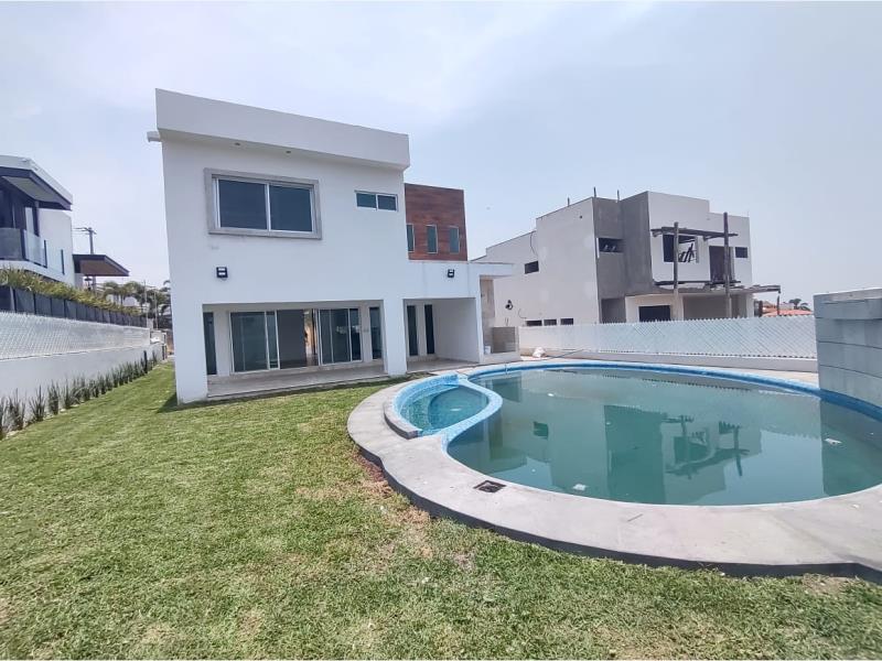 Casa en venta en Lomas de Cocoyoc, Atlatlahucan — foto 1 de 8