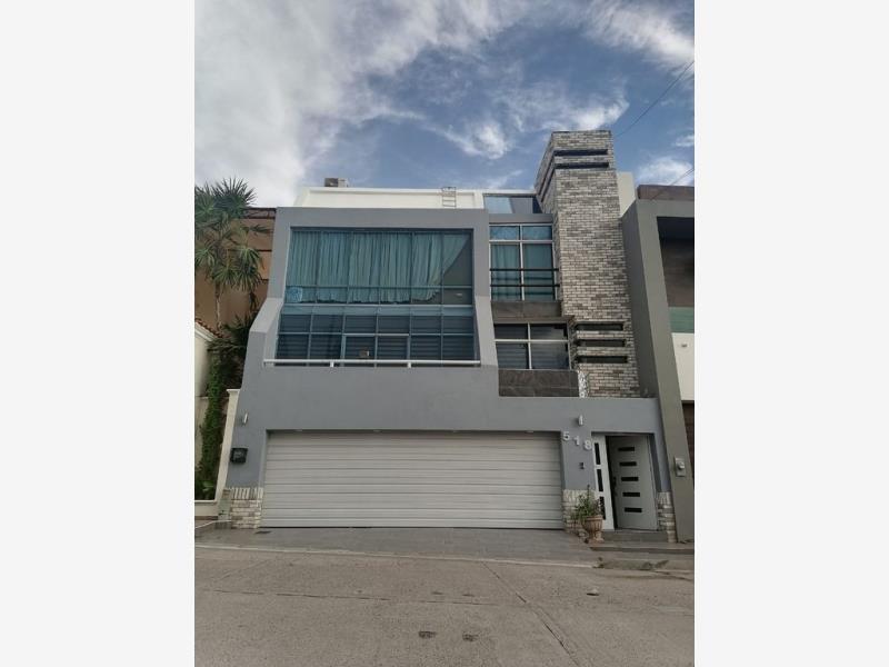 Casa en venta en Colinas de San Miguel, Culiacán — foto 1 de 52