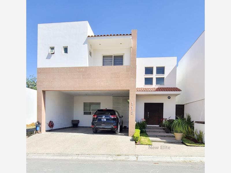 Casa en venta en Valle de Cristal, Monterrey — foto 1 de 14