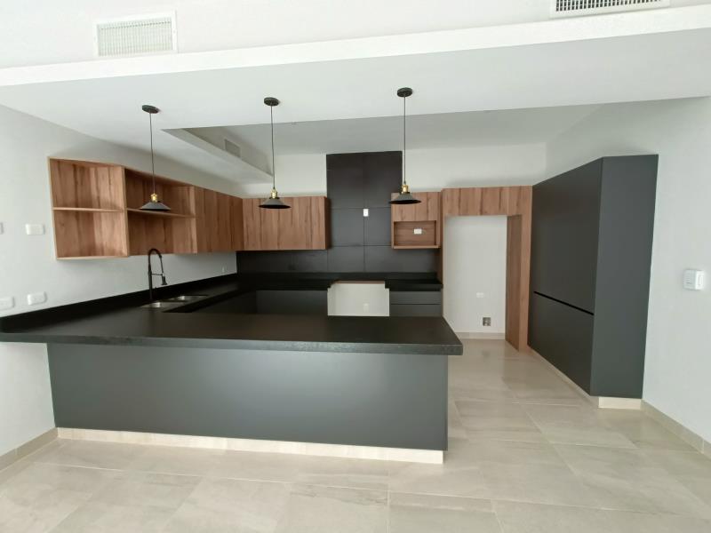 Casa en venta en Los Viñedos, Torreón — foto 1 de 25