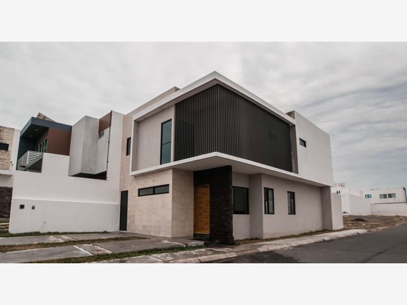 Casa en venta en Lomas de la Rioja, Alvarado — foto 1 de 8