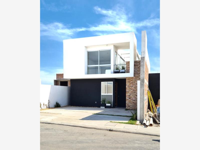 Casa en venta en Lomas de la Rioja, Alvarado — foto 1 de 11