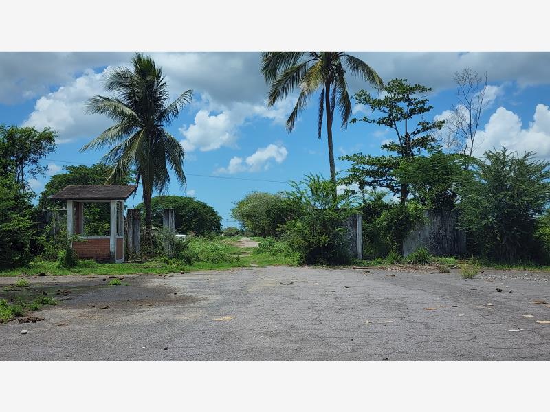 Terreno en venta en Piedras Negras, Tlalixcoyan — foto 1 de 10