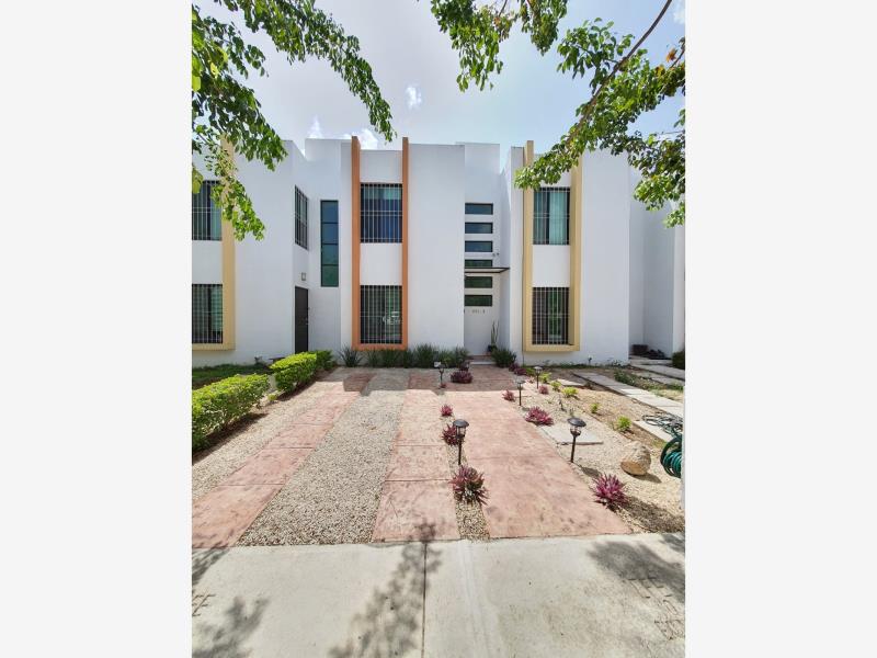 Casa en renta en La Ciudadela, Mérida — foto 1 de 10